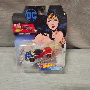 Hot Wheels Character Cars DC/Wonder Woman